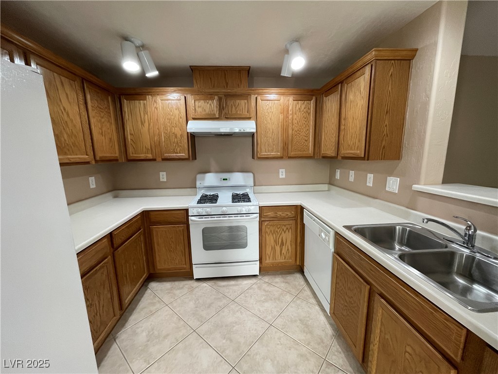 4710 Centisimo Drive 102