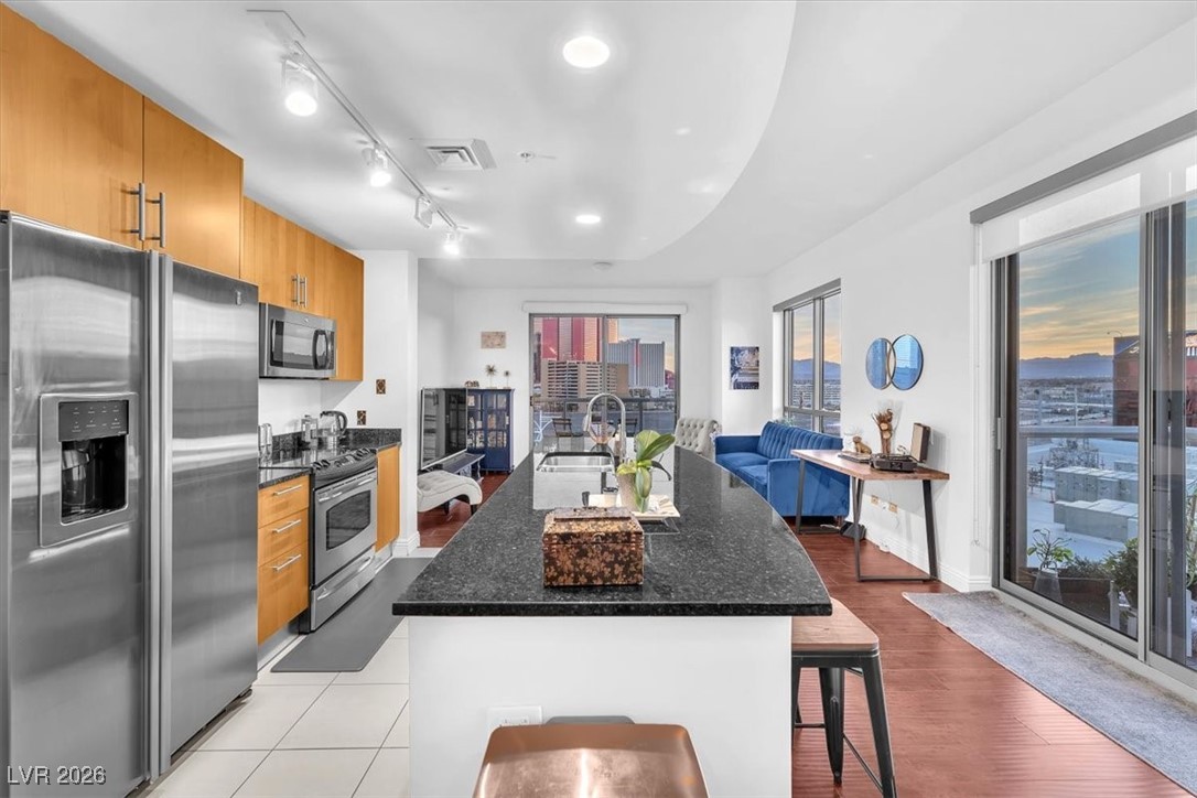 200 W Sahara Avenue 801