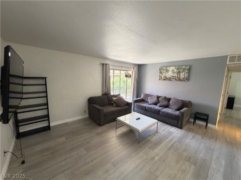 Condo For Rent - 4961 River Glen Drive #28<br/> Las Vegas, NV 89103