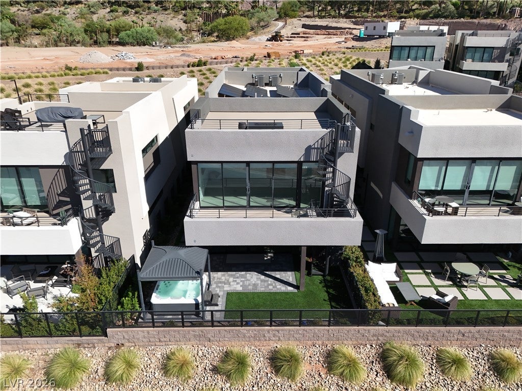 16 Heron Harbour Drive