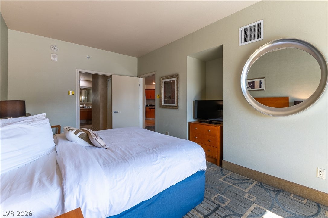 211 E Flamingo Road 702