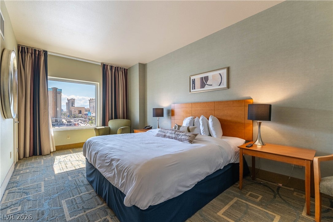211 E Flamingo Road 702