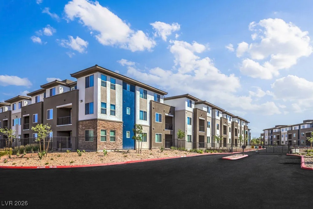 4555 Camino Al Norte B1