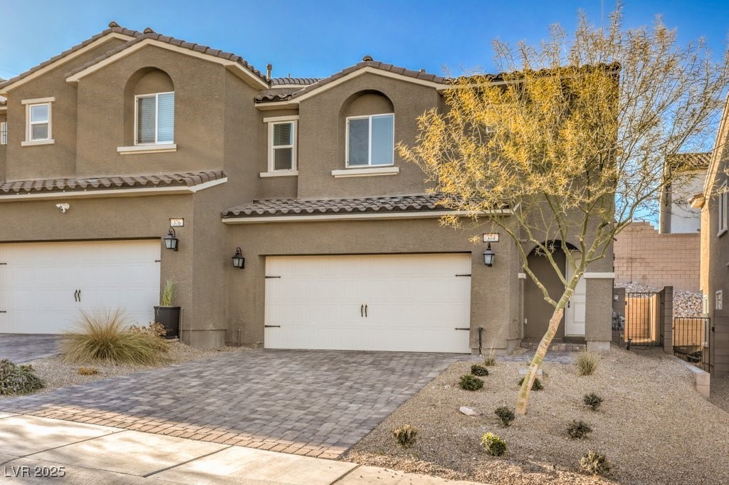 374 Yellow Finch Lane, Henderson, Nevada image 3