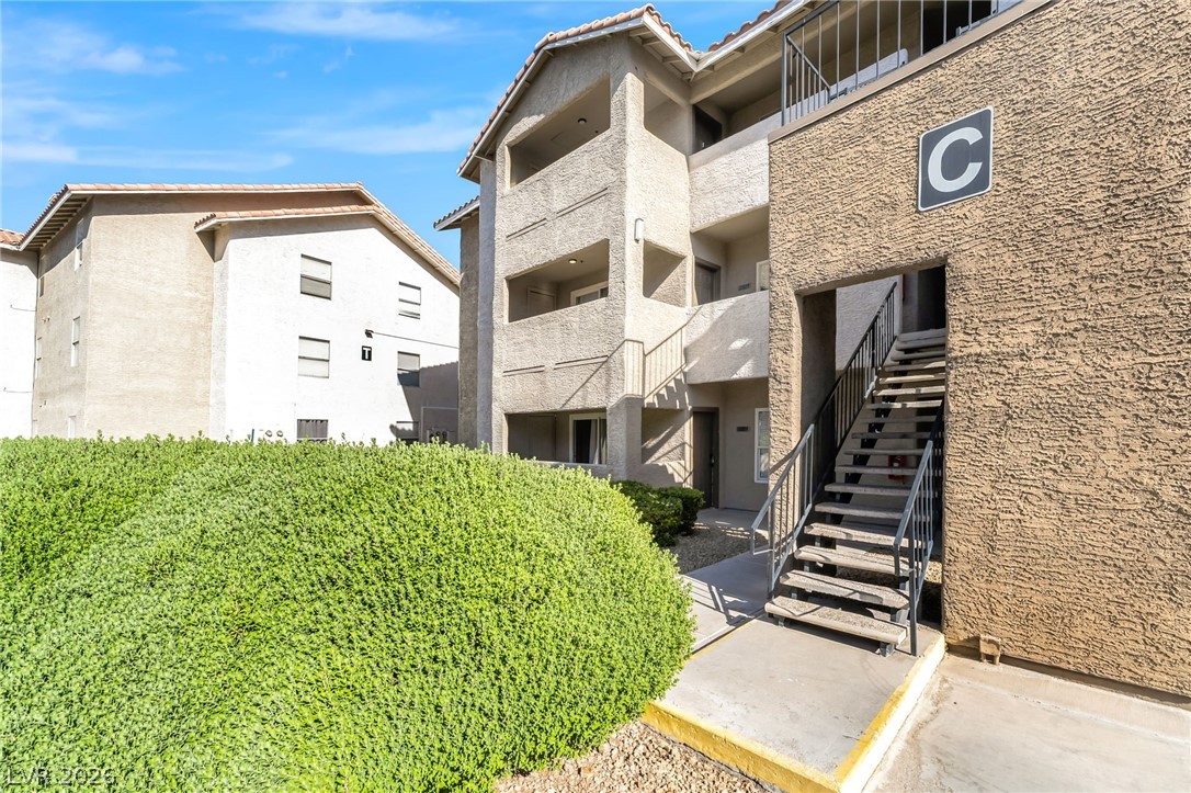 4200 S Valley View Boulevard 2009