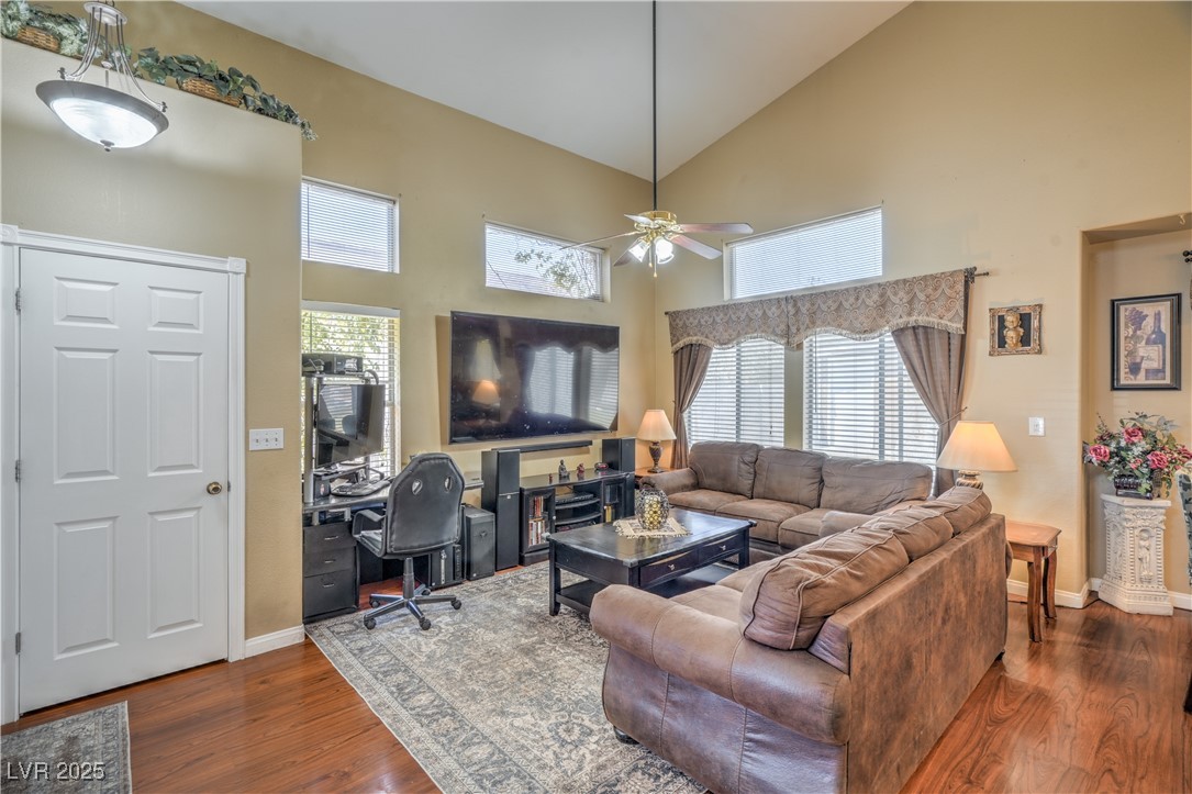 949 Adobe Flat Drive