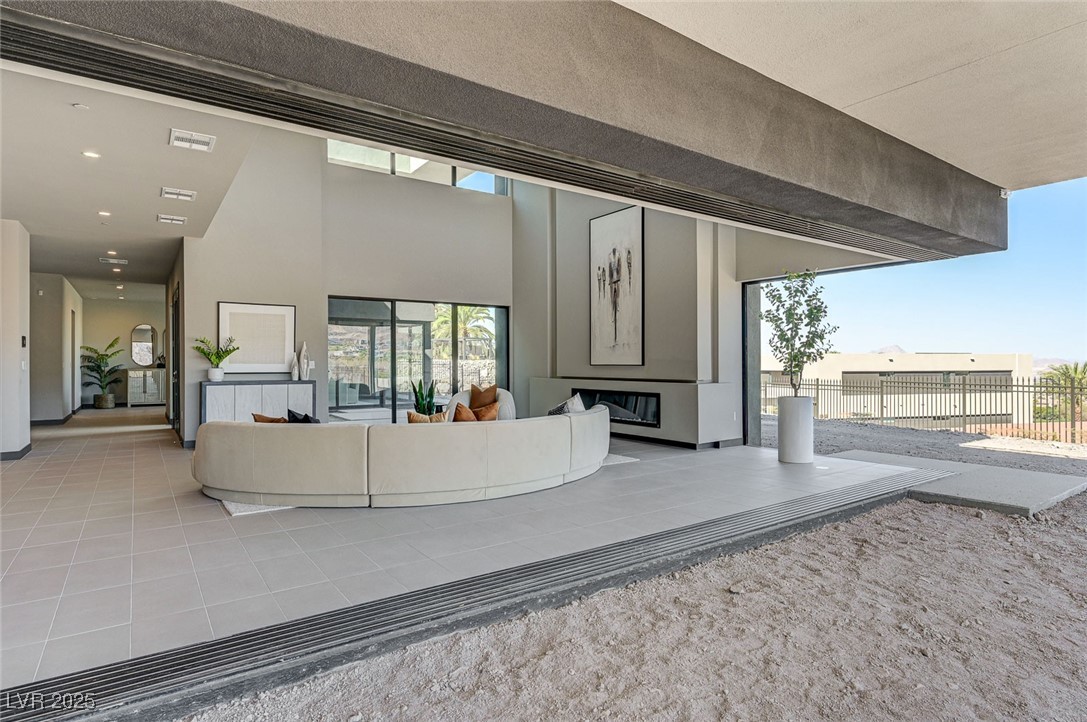 1469 Dragon Stone Place, Henderson, Nevada image 7