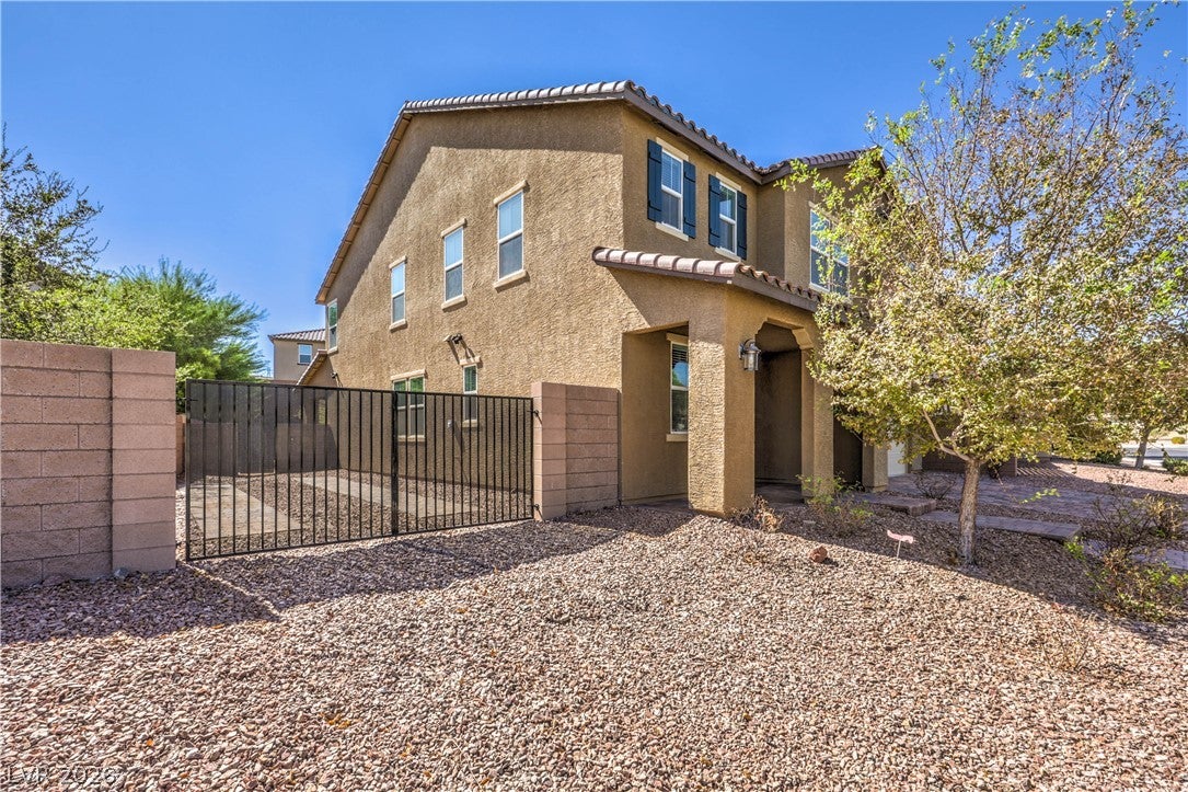 989 Soaring Moon Drive