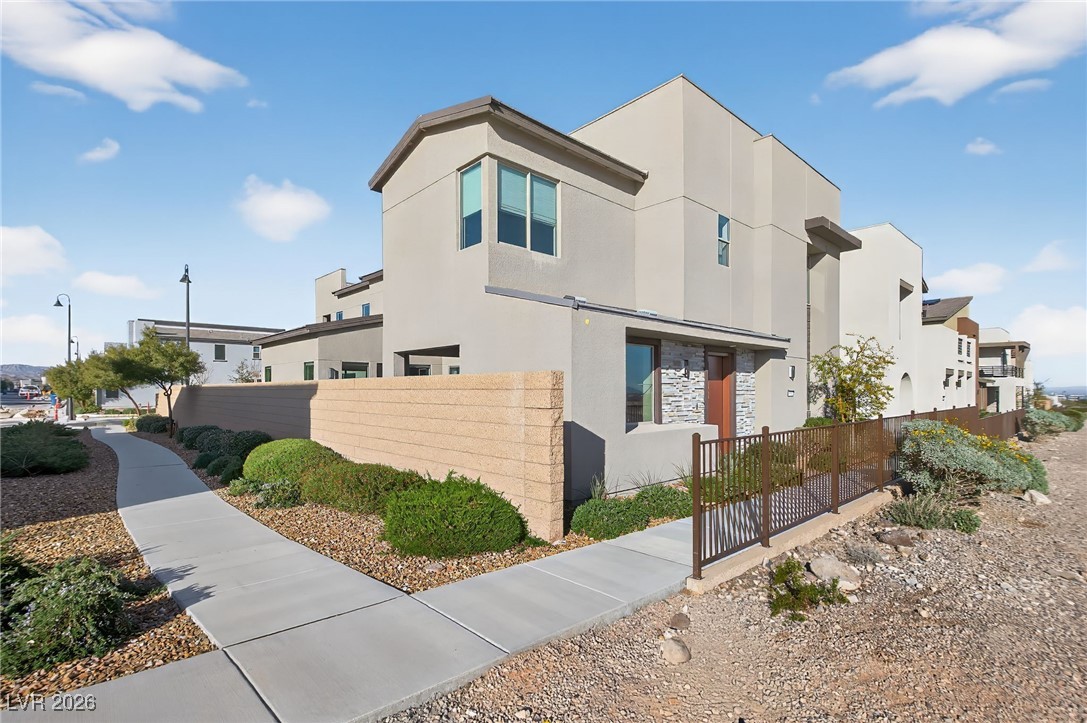 2586 Skylark Trail Street