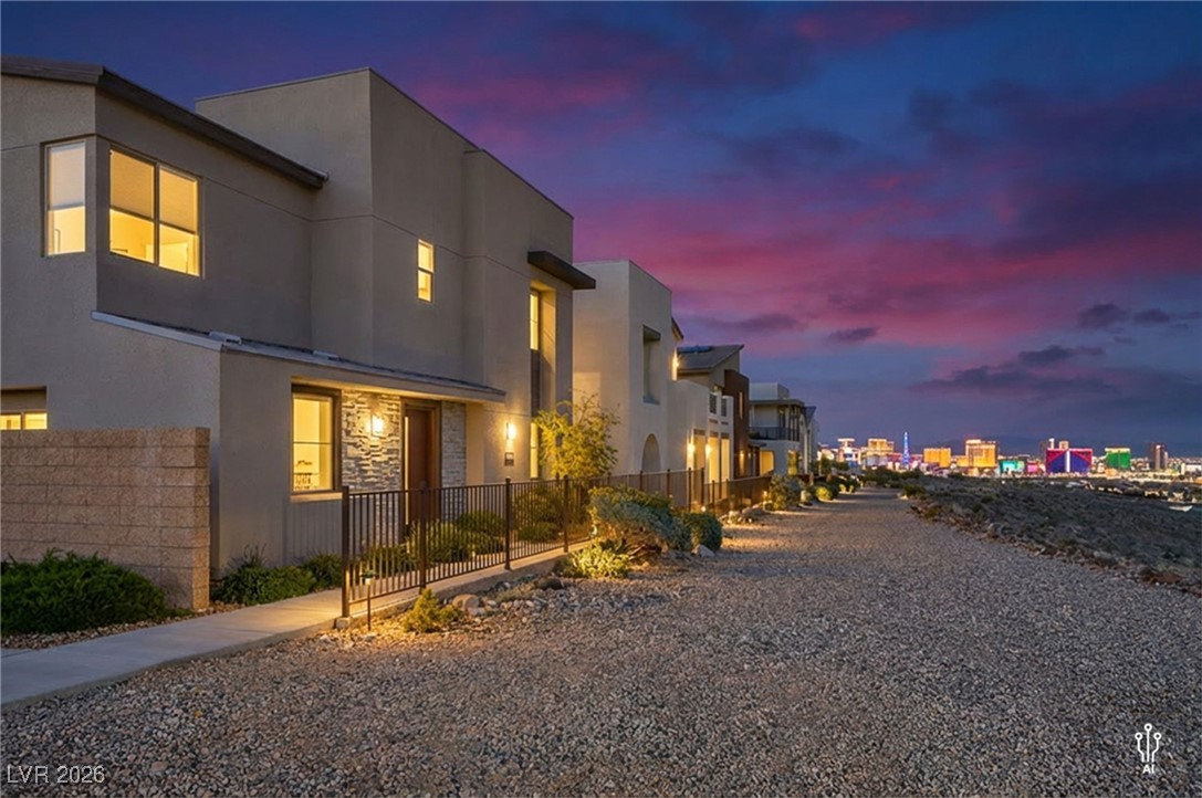 2586 Skylark Trail Street