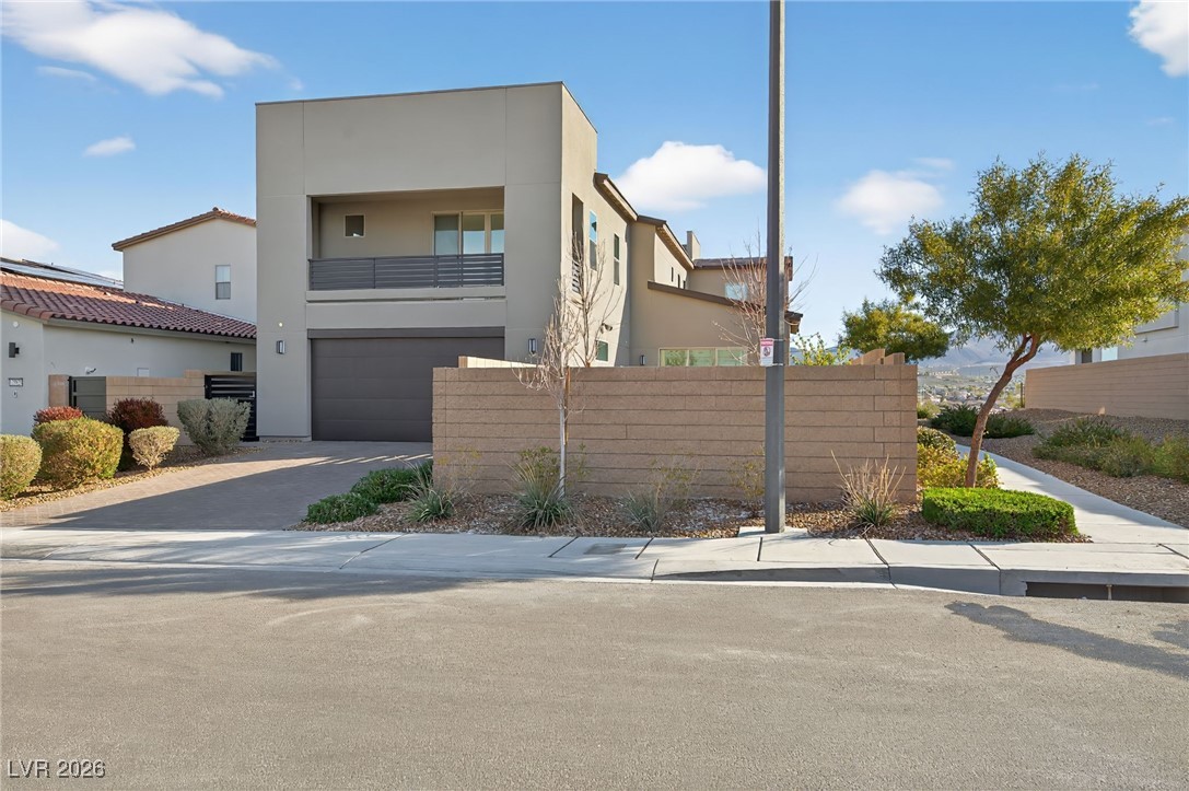 2586 Skylark Trail Street