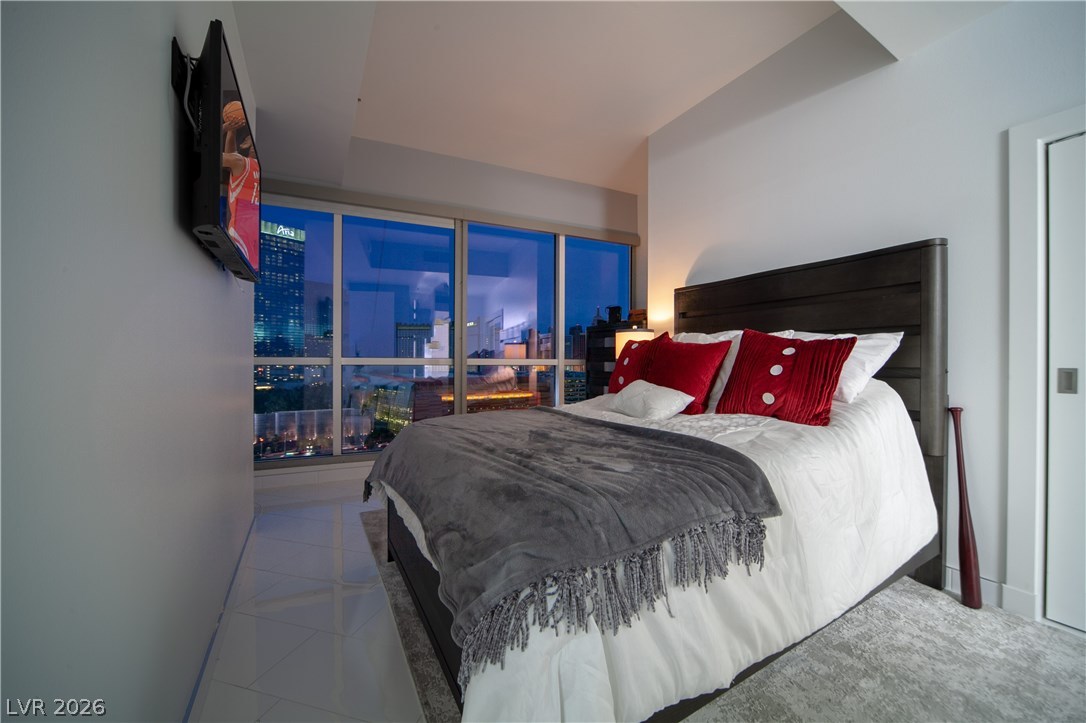 4575 DEAN MARTIN Drive 1401