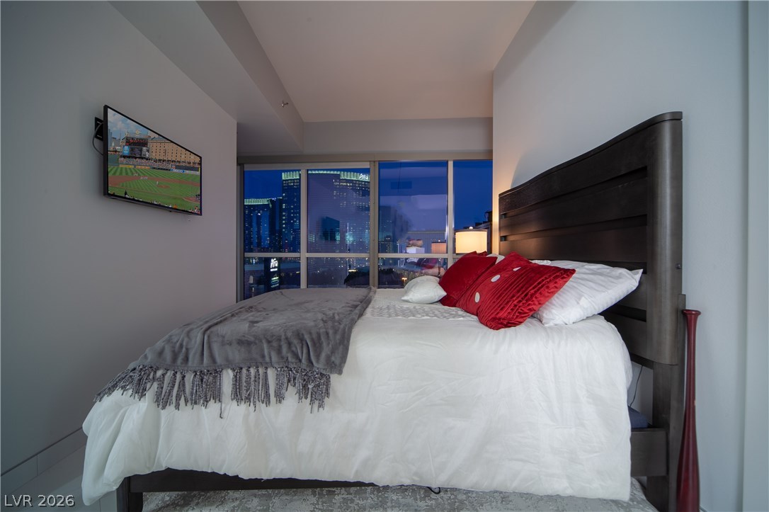 4575 DEAN MARTIN Drive 1401