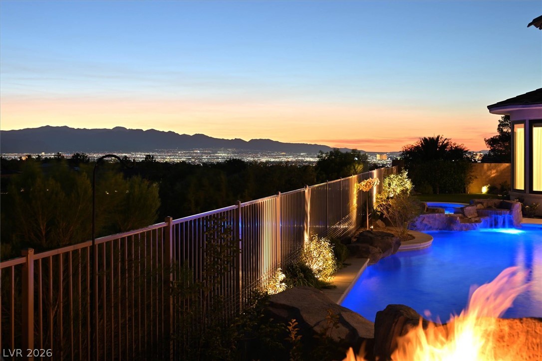 19 Club Vista Drive