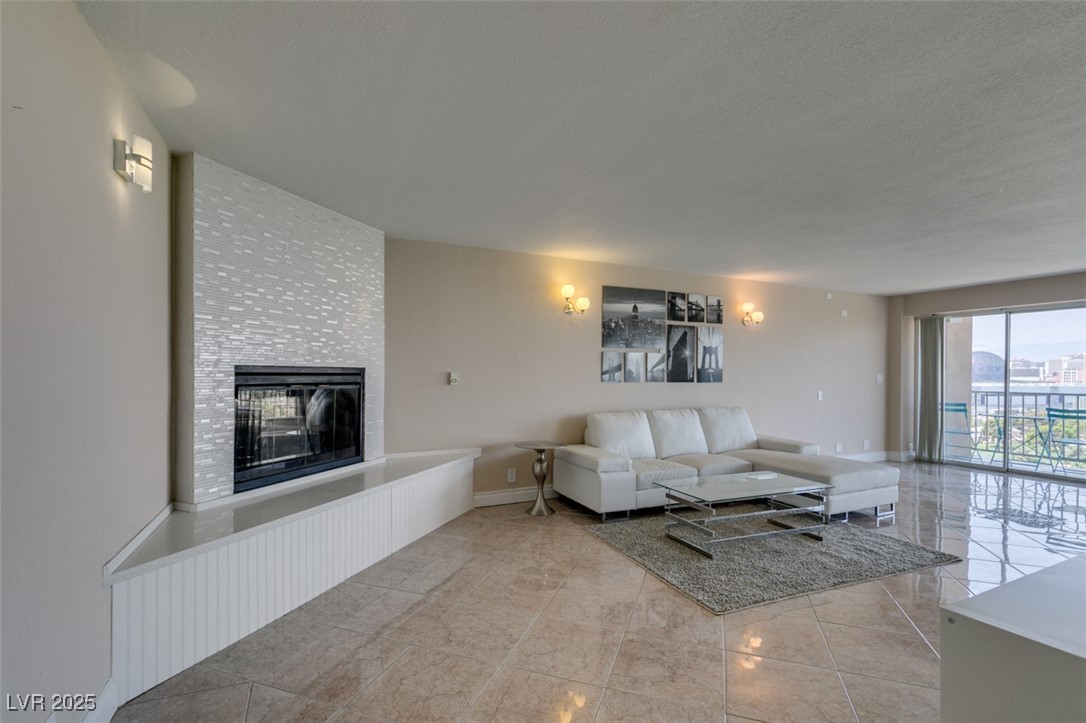 3111 Bel Air Drive 18C