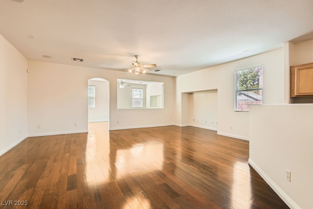 Properties 4 193 Lynbrook Street