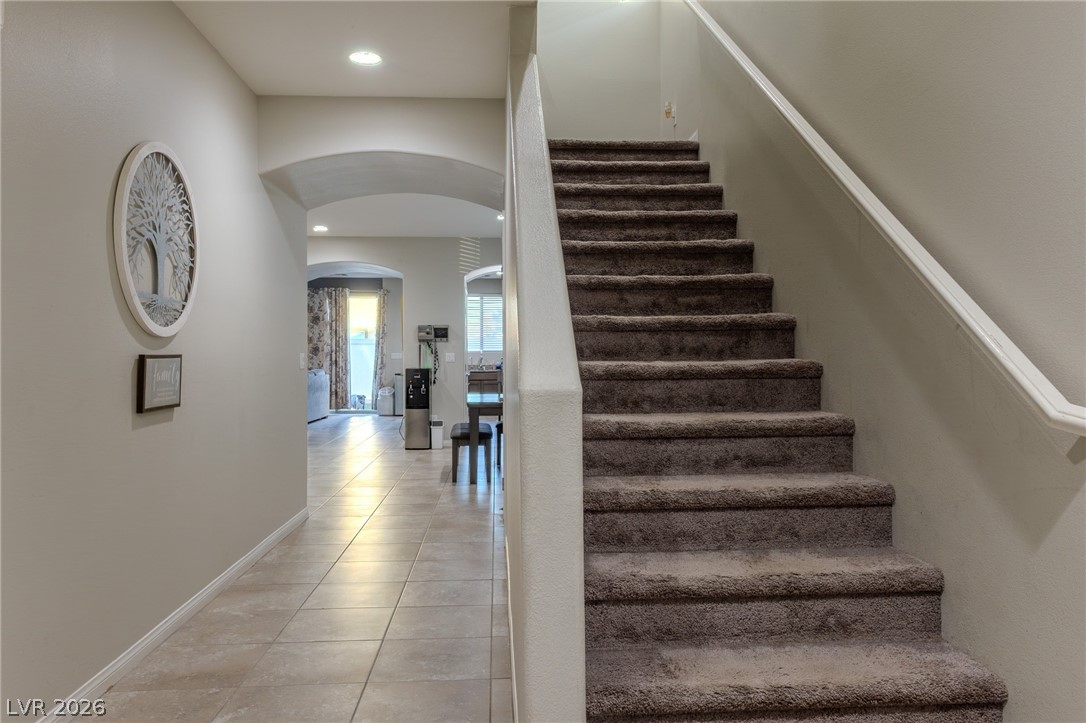 5336 mountain garland Lane