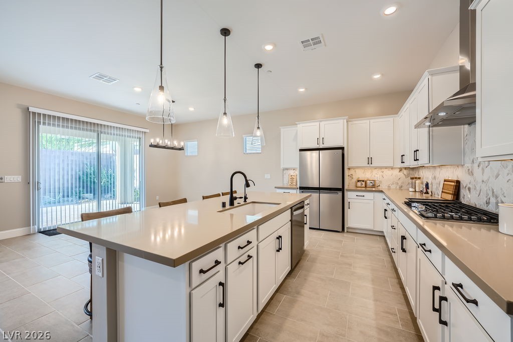 10049 Auburn Rose Avenue