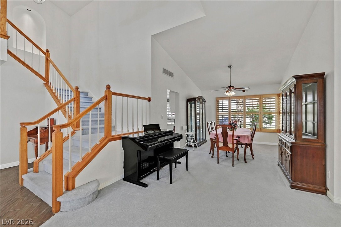 1016 Grey Hollow Avenue