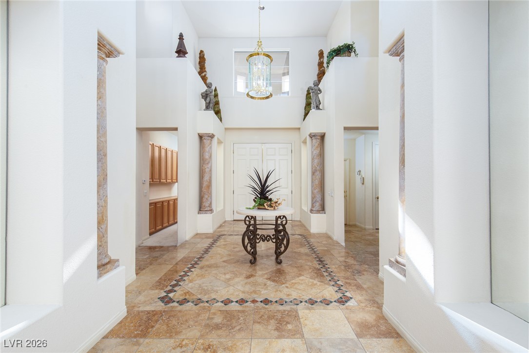 409 Pinnacle Heights Lane