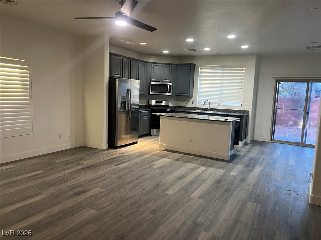 4917 Blue Rose Street