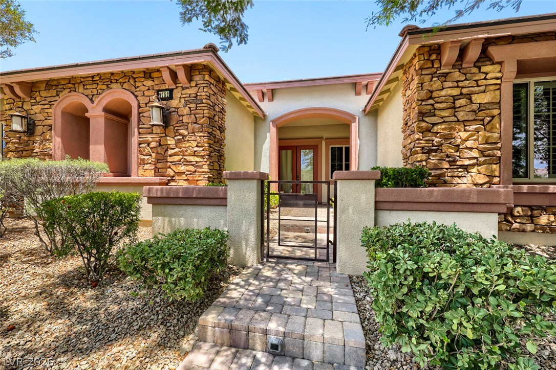 9752 Serene Star Way