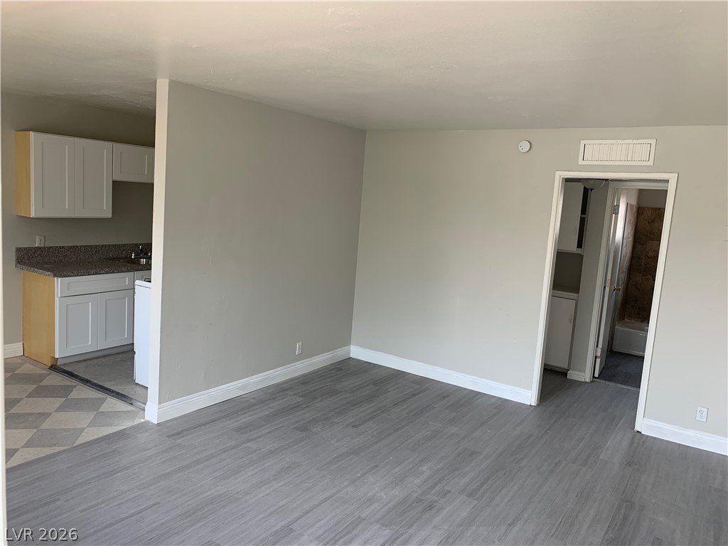 230 W Boston Avenue 7