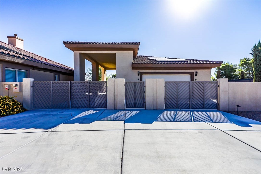 271 E Shelbourne Avenue