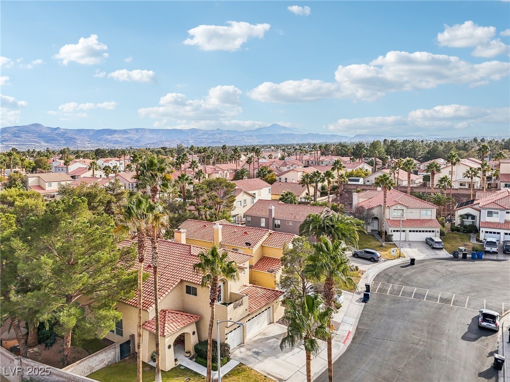 Henderson, Nevada 89074, United States, 4 Bedrooms Bedrooms, ,3 BathroomsBathrooms,Residential,Pending,7387