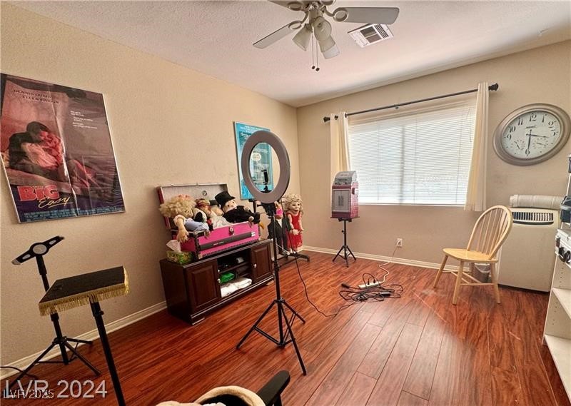 Henderson, Nevada 89074, United States, 4 Bedrooms Bedrooms, ,3 BathroomsBathrooms,Residential,Pending,7387