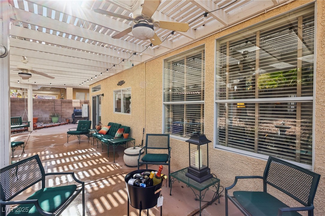 Henderson, Nevada 89074, United States, 4 Bedrooms Bedrooms, ,3 BathroomsBathrooms,Residential,Pending,7387