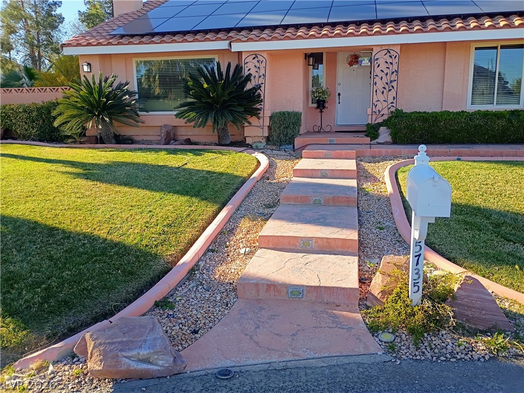 5735 N Bonita Vista Street