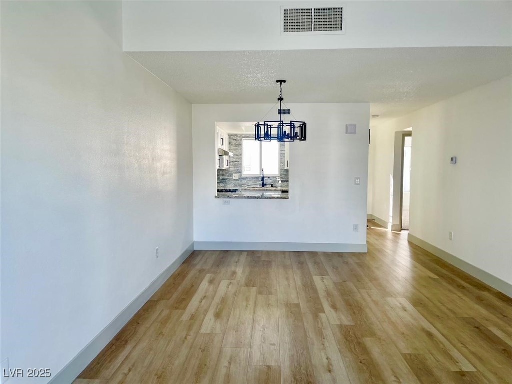 Las Vegas, Nevada 89145, United States, 2 Bedrooms Bedrooms, ,2 BathroomsBathrooms,Residential,Active,89582