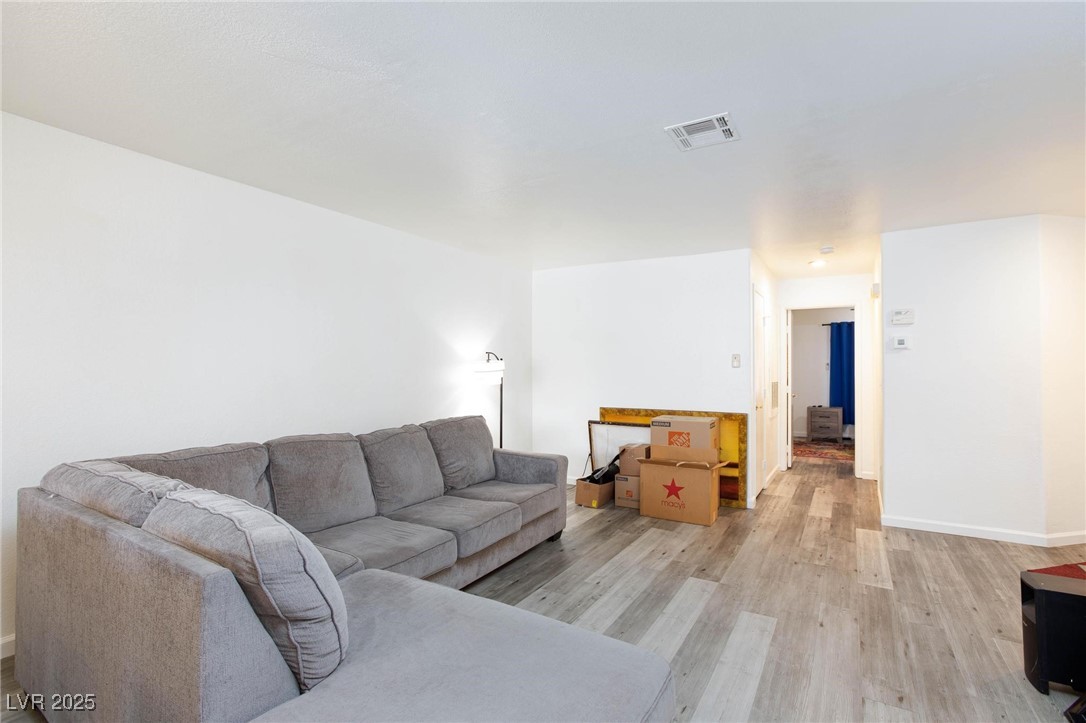 1509 Linnbaker Lane #203, Las Vegas, Nevada image 4