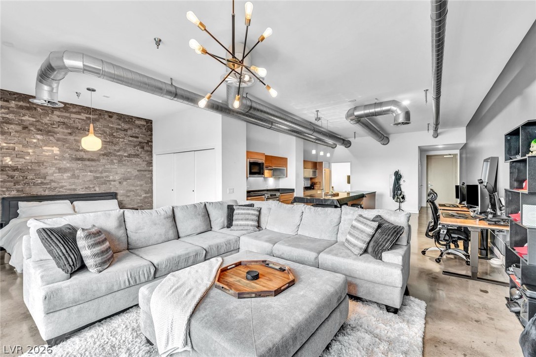 200 Hoover Avenue 807