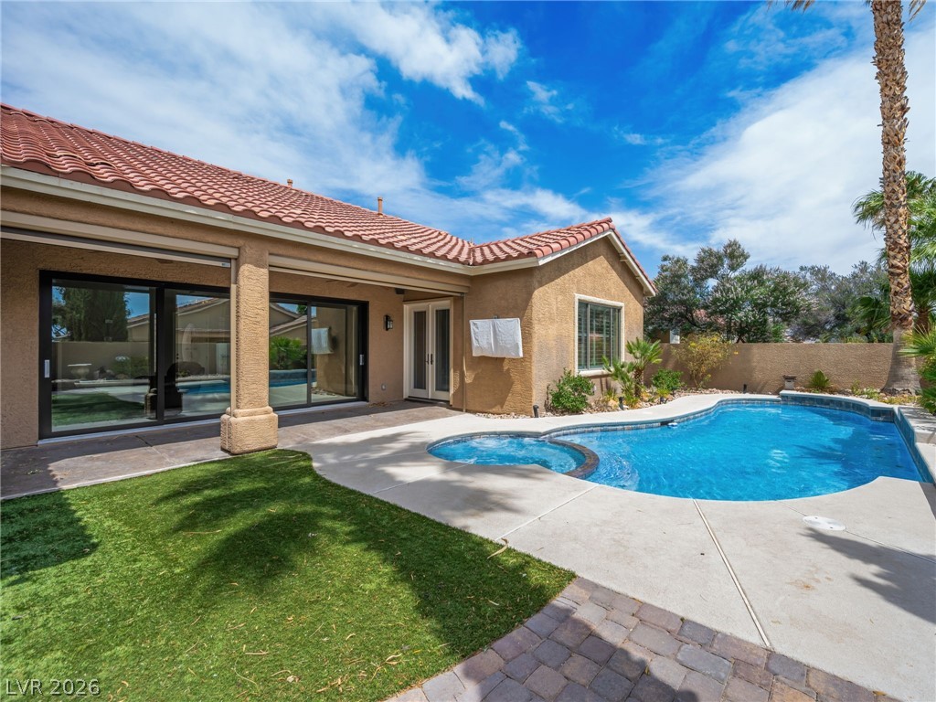2404 Quartz Peak Street