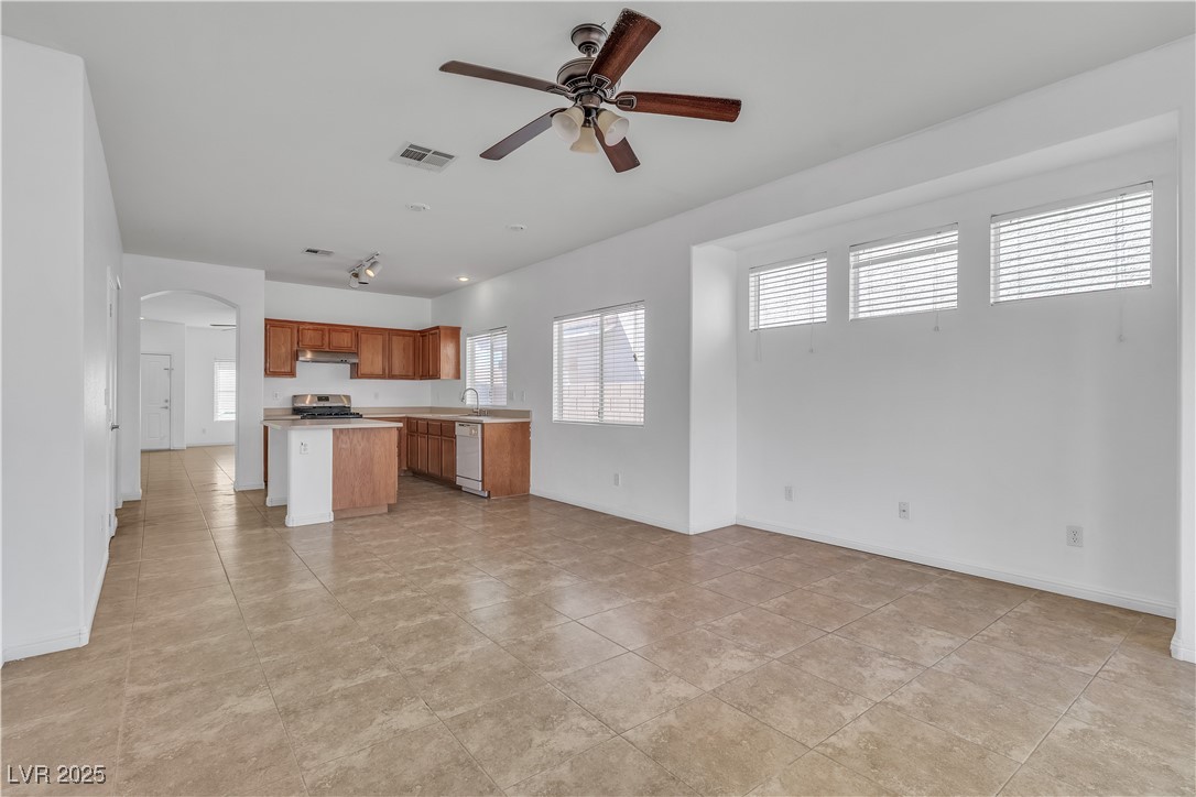 1016 Echo Beach Avenue, North Las Vegas, Nevada image 6