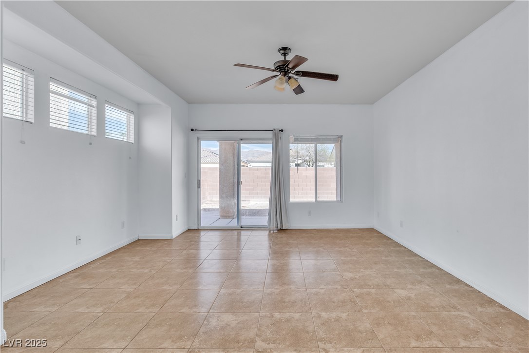 1016 Echo Beach Avenue, North Las Vegas, Nevada image 5