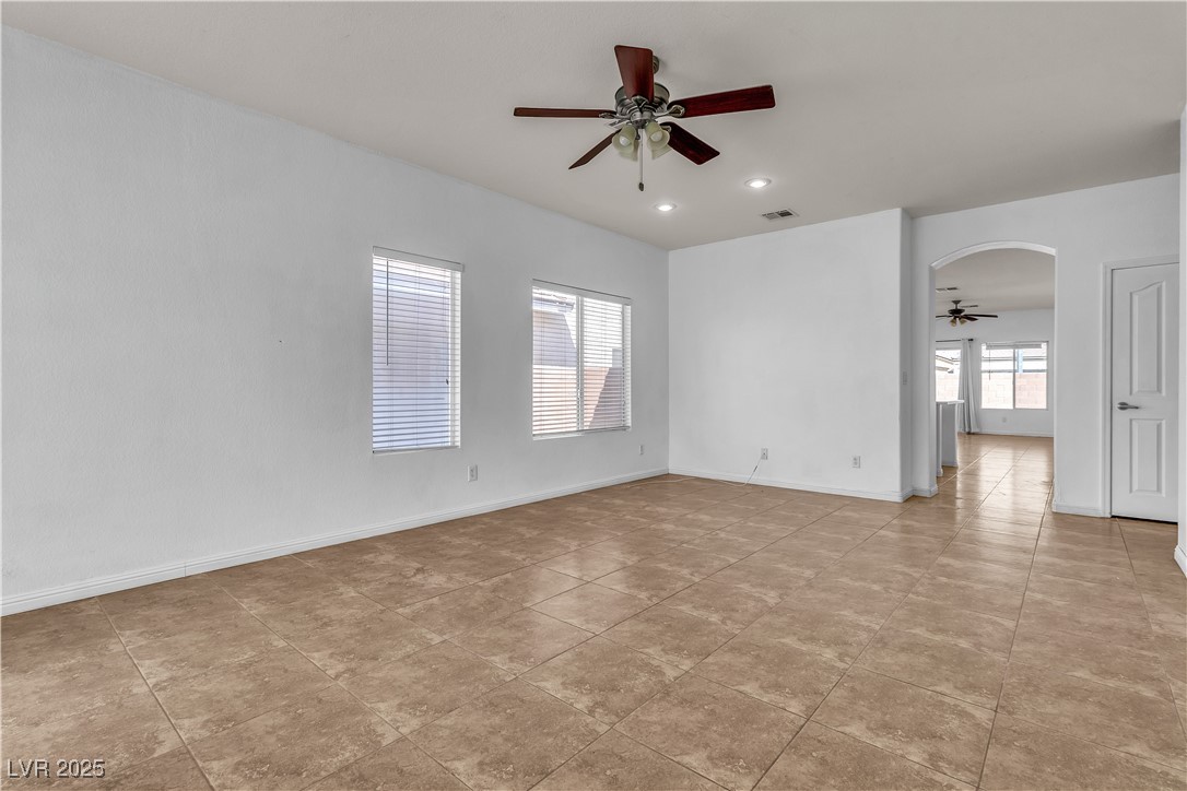 1016 Echo Beach Avenue, North Las Vegas, Nevada image 3