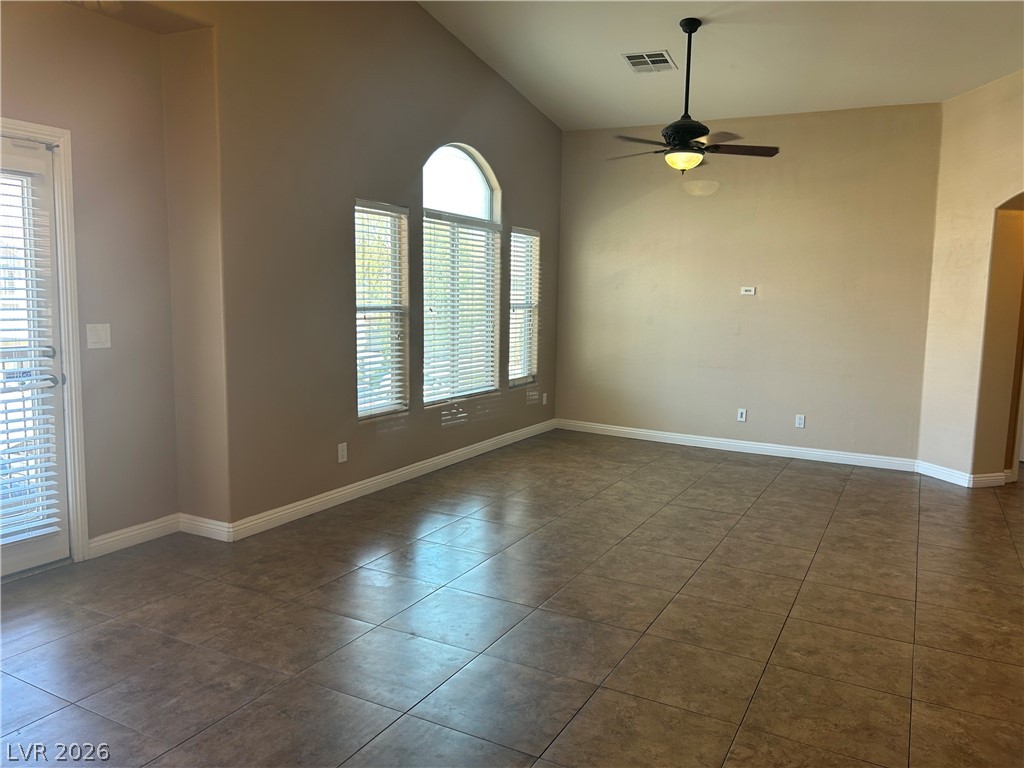 9440 Thunder Sky Street 101