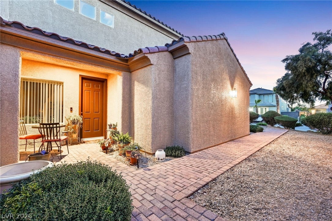 2480 Sturrock Drive
