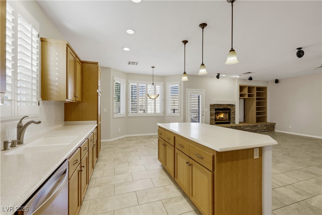 Henderson, Nevada 89052, United States, 3 Bedrooms Bedrooms, ,3 BathroomsBathrooms,Residential,Active,158688