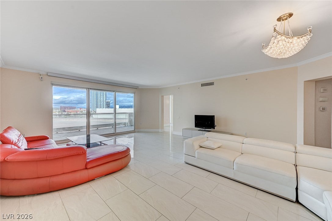 2777 Paradise Road 603
