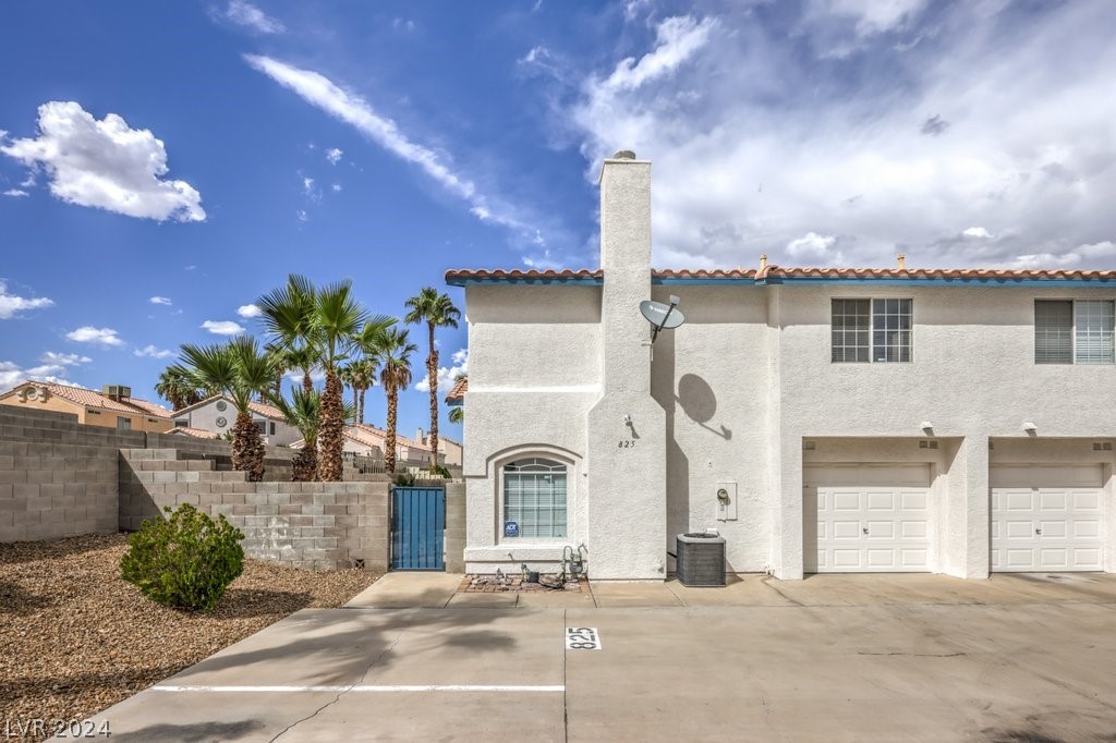 View Las Vegas, NV 89145 townhome