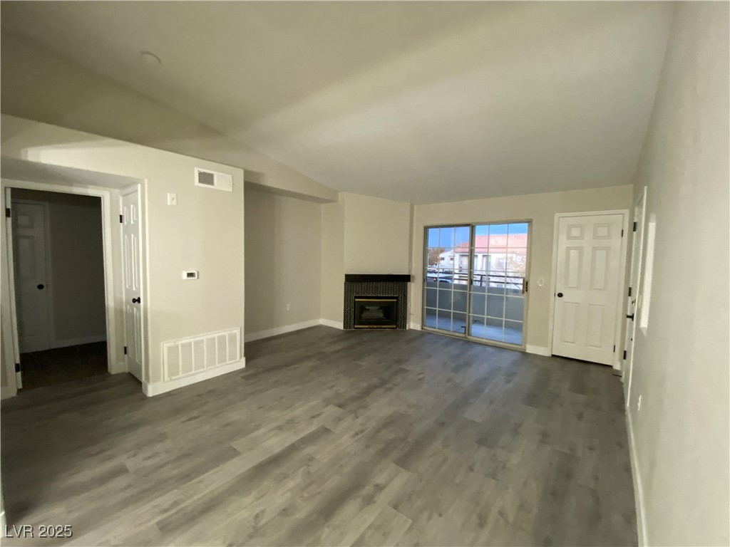 3318 N Decatur Boulevard 2039
