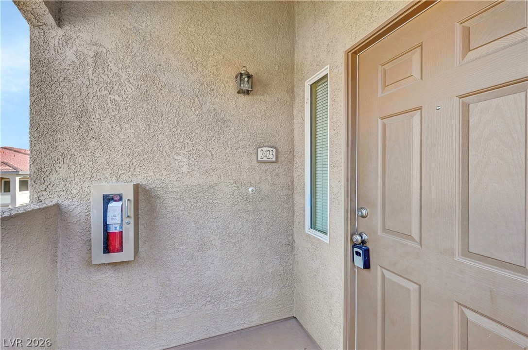 2305 W Horizon Ridge Parkway 2423
