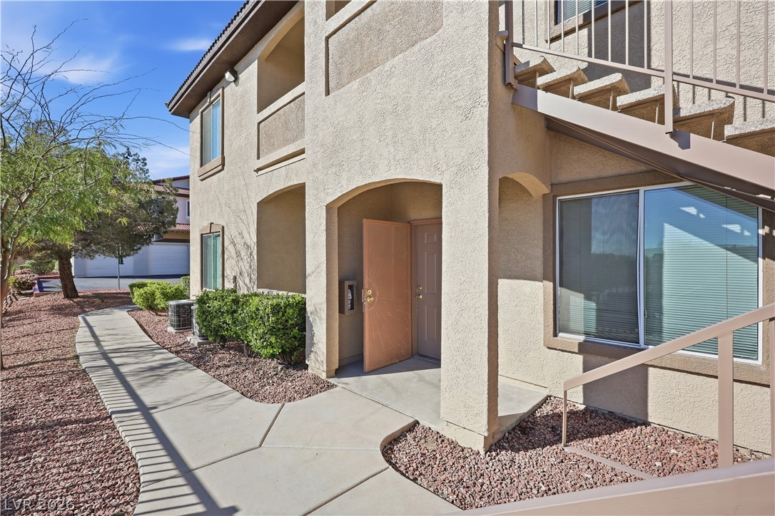3544 Desert Cliff Street 102
