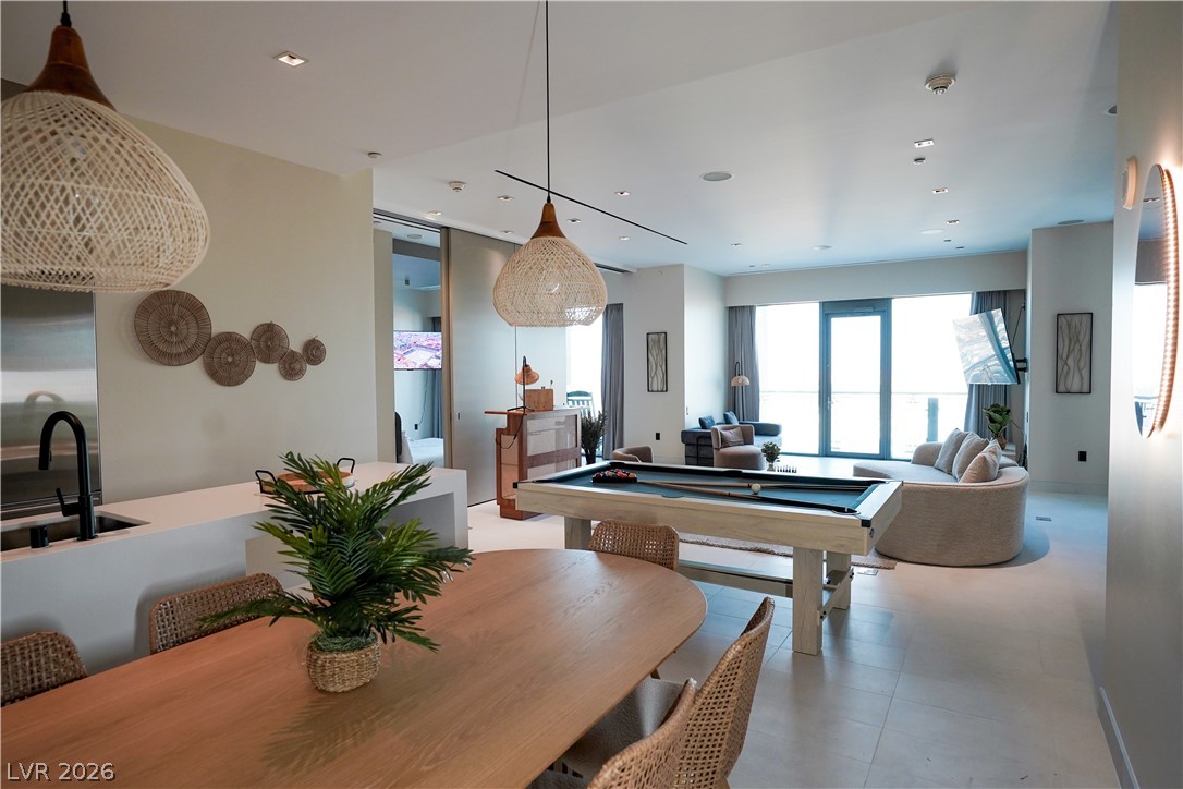 4381 W Flamingo Road 58306