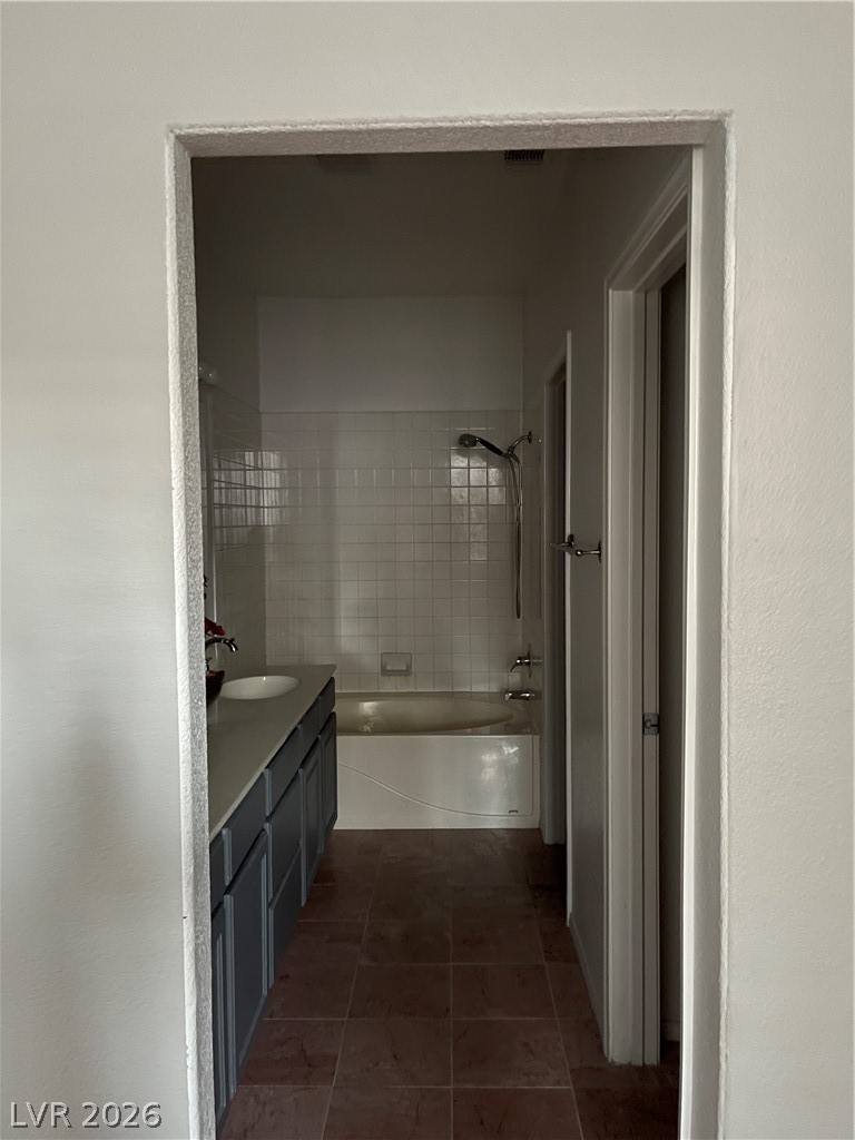 1138 Evening Ridge Street