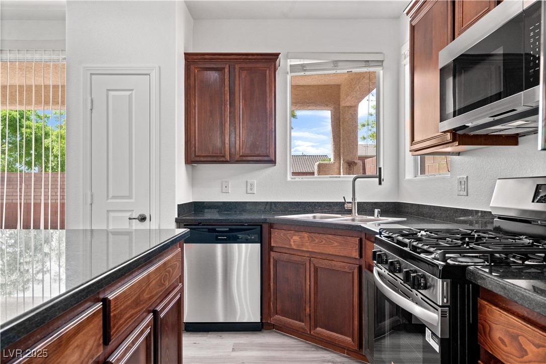 10713 Noble Mesa Avenue, Las Vegas, Nevada image 8